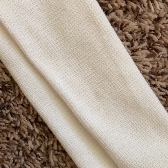 Bundle of kid’s long sleeve tees and sweatshirt - Picture 4 of 11